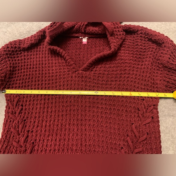 Fuzzy Sweater with Cute Detail - Picture 3 of 6